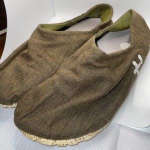 Green Linen Otz Shoes - Women's 7